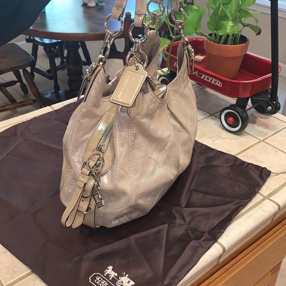 Coach Bag - Picture 3 of 15